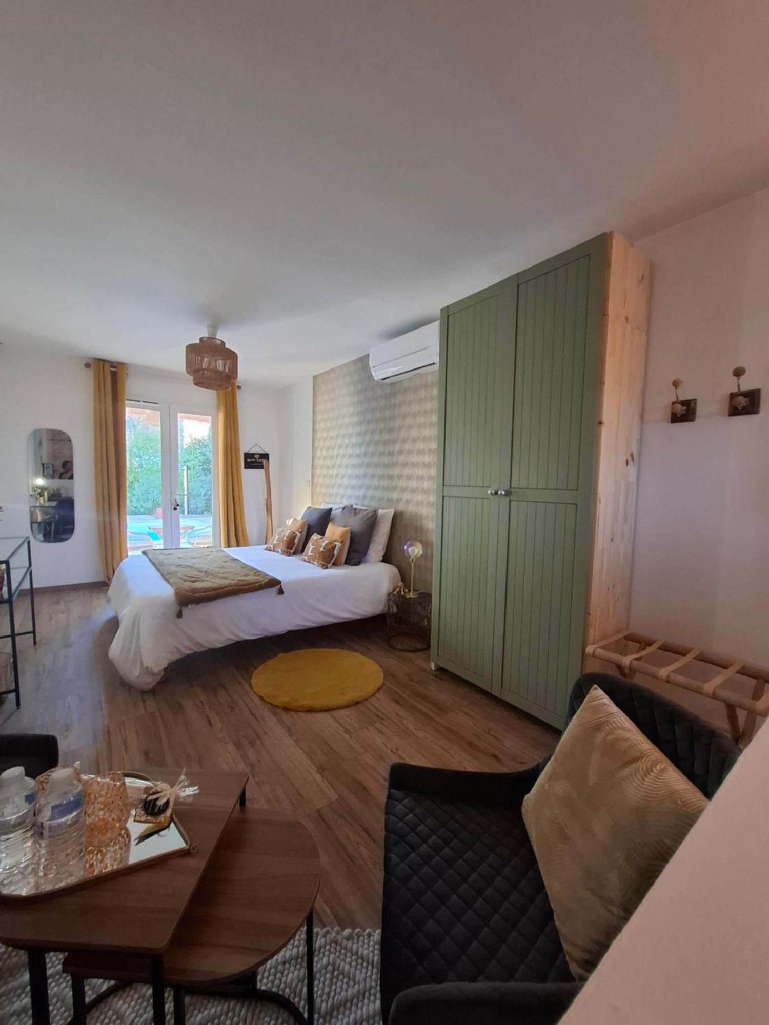 Le Mas Victoria - Chambres D'Hotes Avec Table D'Hotes-Parking Prive Ferme Каркасон Екстериор снимка